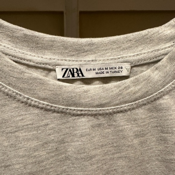 Zara T-shirt - Picture 6 of 6